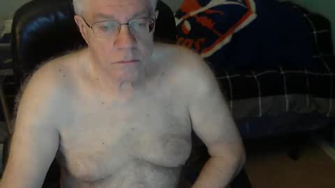 Snapshot of islesman22 chatting on February 3, 10:25 am islesman22 online show from February 3, 10:25 am