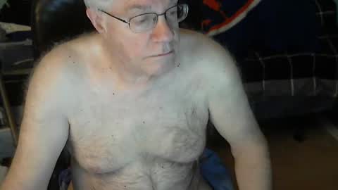 Snapshot of islesman22 chatting on February 16, 11:16 am islesman22 online show from February 16, 11:16 am