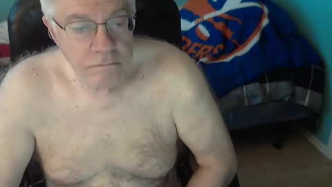 Snapshot of islesman22 chatting on September 21, 11:10 am islesman22 online show from September 21, 11:10 am
