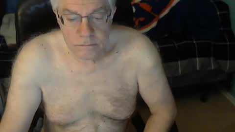 Snapshot of islesman22 chatting on January 18, 10:06 am islesman22 online show from January 18, 10:06 am