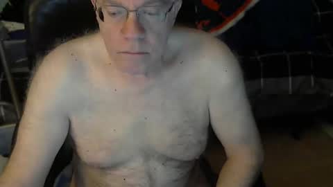 Snapshot of islesman22 chatting on February 17, 10:51 am islesman22 online show from February 17, 10:51 am
