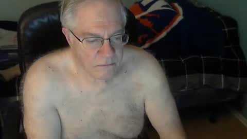 Snapshot of islesman22 chatting on February 25, 10:26 am islesman22 online show from February 25, 10:26 am