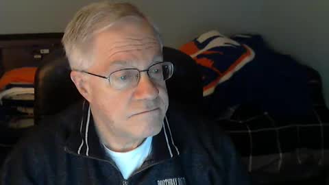Snapshot of islesman22 chatting on December 27, 1:00 am islesman22 online show from December 27, 1:00 am