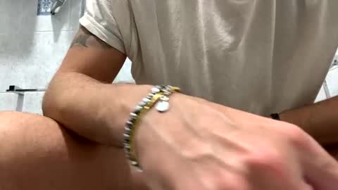 italianbigcock91 online show from November 24, 7:48 pm