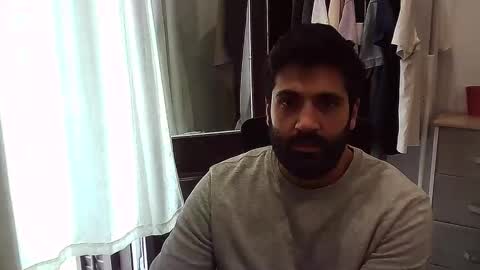 italianboybcn online show from October 5, 9:24 am