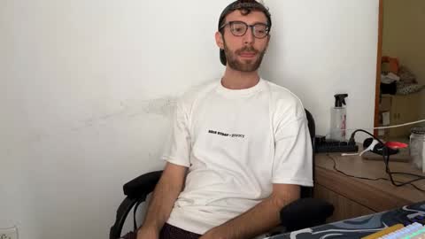 Italian Boy online show from November 27, 8:12 pm