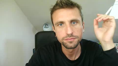 italiano116116 online show from June 12, 9:07 am