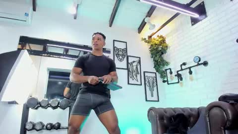 Italo Moore online show from December 15, 11:29 am