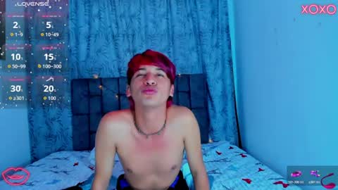 ithan_kingtwin online show from July 28, 9:14 pm