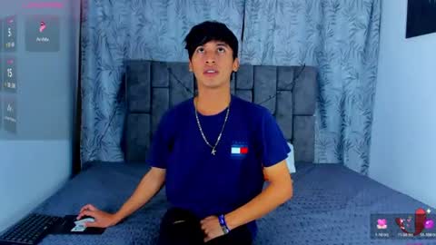 ithan_kingtwin online show from June 15, 6:55 pm