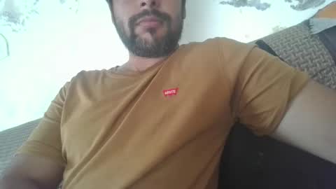 its_me_2323 online show from April 23, 7:35 am