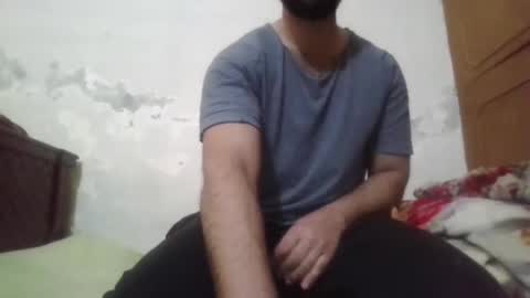 Snapshot of its_me_2323 chatting on January 30, 8:32 am its_me_2323 online show from January 30, 8:32 am