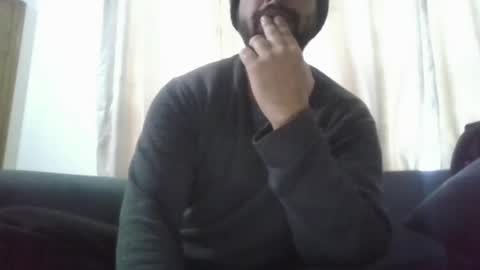 Snapshot of its_me_2323 chatting on January 24, 3:22 am its_me_2323 online show from January 24, 3:22 am