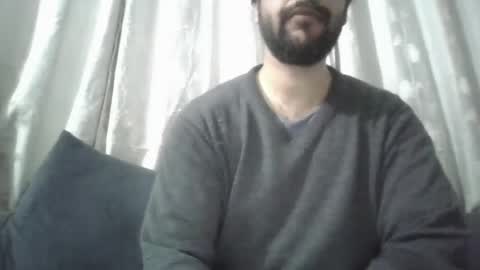Snapshot of its_me_2323 chatting on January 22, 1:53 am its_me_2323 online show from January 22, 1:53 am