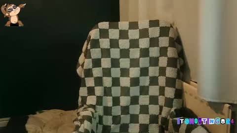    online show from February 5, 9:55 pm