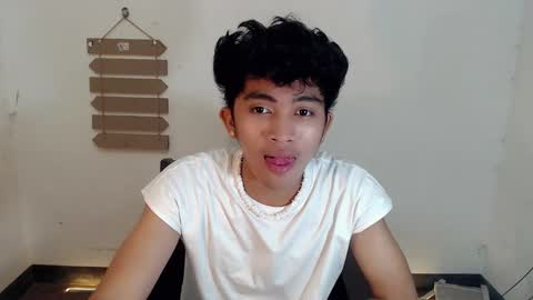 Kylixx online show from April 1, 1:41 pm