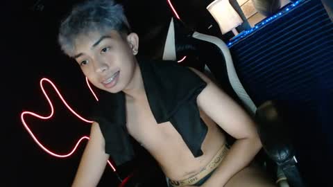 Kyle online show from June 19, 6:02 pm