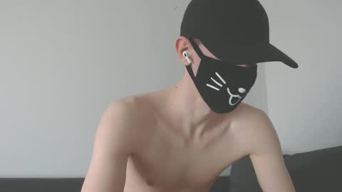  FYNN  online show from March 20, 9:24 am