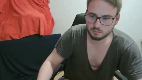 iwantfucknow online show from December 2, 7:06 pm