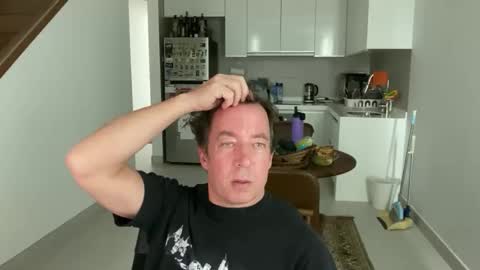 chat with me to find out online show from November 6, 5:43 am