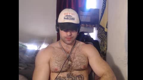 Snapshot of izak144 chatting on January 27, 7:56 pm izak144 online show from January 27, 7:56 pm