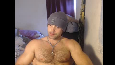 izak144 online show from May 12, 12:41 am