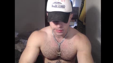 Snapshot of izak144 chatting on January 19, 6:32 pm izak144 online show from January 19, 6:32 pm