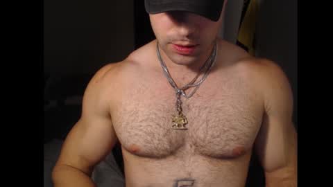 Snapshot of izak144 chatting on December 3, 12:44 am izak144 online show from December 3, 12:44 am