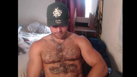 Snapshot of izak144 chatting on October 9, 7:08 pm izak144 online show from October 9, 7:08 pm