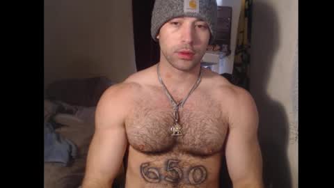 Snapshot of izak144 chatting on March 5, 6:56 pm izak144 online show from March 5, 6:56 pm
