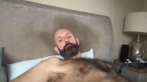 izzysboytoy1 online show from November 14, 11:22 am