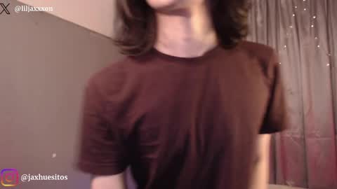 Hey im Jaxxxon check my info     online show from May 1, 1:25 pm