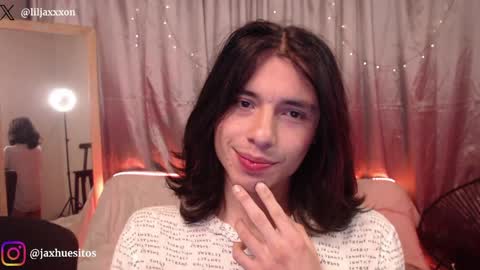 Hey im Jaxxxon check my info     online show from May 6, 12:39 pm