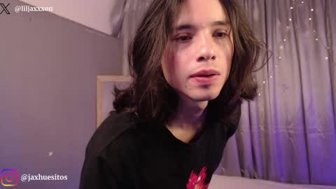 Hey im Jaxxxon check my info     online show from April 29, 12:10 pm