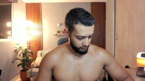 Calix  Independient model Insta and twt Calixsnake online show from May 18, 11:31 pm