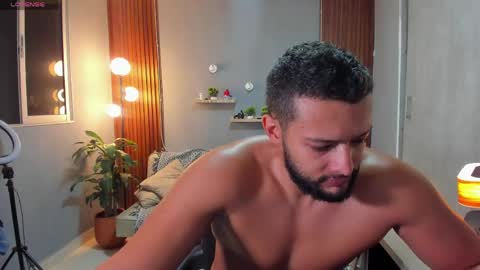 Calix  Independient model Insta and twt Calixsnake online show from May 3, 1:52 am