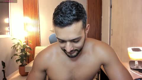 Calix  Independient model Insta and twt Calixsnake online show from June 8, 9:16 pm