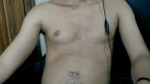 Snapshot of j_castello chatting on February 23, 3:37 pm J online show from February 23, 3:37 pm
