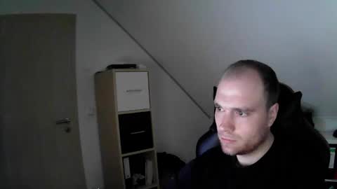 here4y online show from November 13, 7:57 am