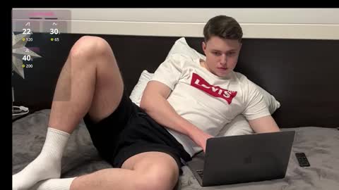 j_lyle_x online show from February 20, 6:42 pm