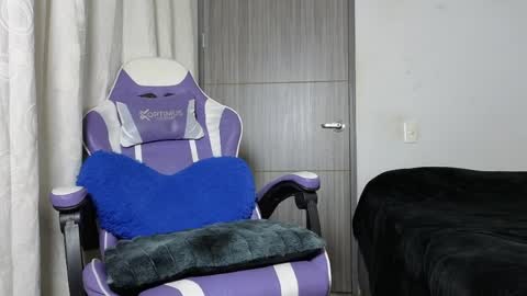 Noah online show from April 1, 1:41 pm