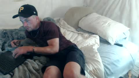 First timer  online show from July 4, 10:07 am