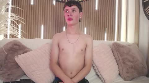 Snapshot of jack_frosst_ chatting on October 20, 12:31 pm JACK  online show from October 20, 12:31 pm