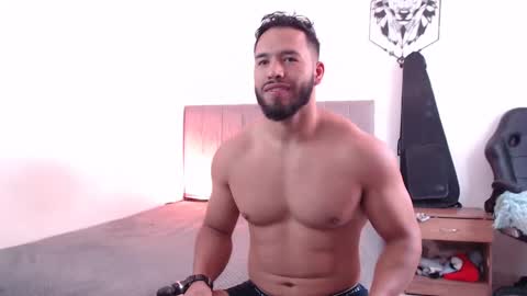 Snapshot of jack_master_muscle chatting on January 23, 4:27 pm jack and leah online show from January 23, 4:27 pm
