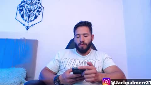 Snapshot of jack_master_muscle chatting on October 18, 1:54 am jack and leah online show from October 18, 1:54 am