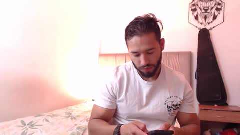 Snapshot of jack_master_muscle chatting on January 15, 10:24 pm jack and leah online show from January 15, 10:24 pm