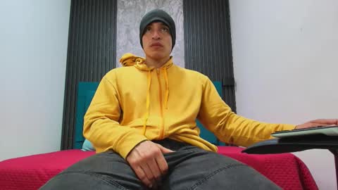 JACK PERGURTSON online show from February 1, 10:14 am