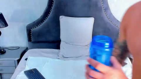 Snapshot of jackblanco_ chatting on September 18, 6:04 am Jack White online show from September 18, 6:04 am