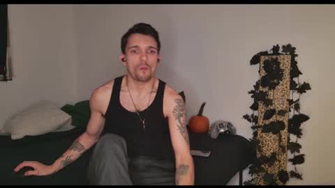Snapshot of jackdesfeux chatting on October 5, 8:29 am Jack online show from October 5, 8:29 am