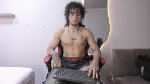 Jackes Taylor online show from February 1, 7:18 am